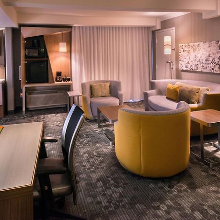 Courtyard By Marriott Oxnard/Ventura Hotel Ngoại thất bức ảnh