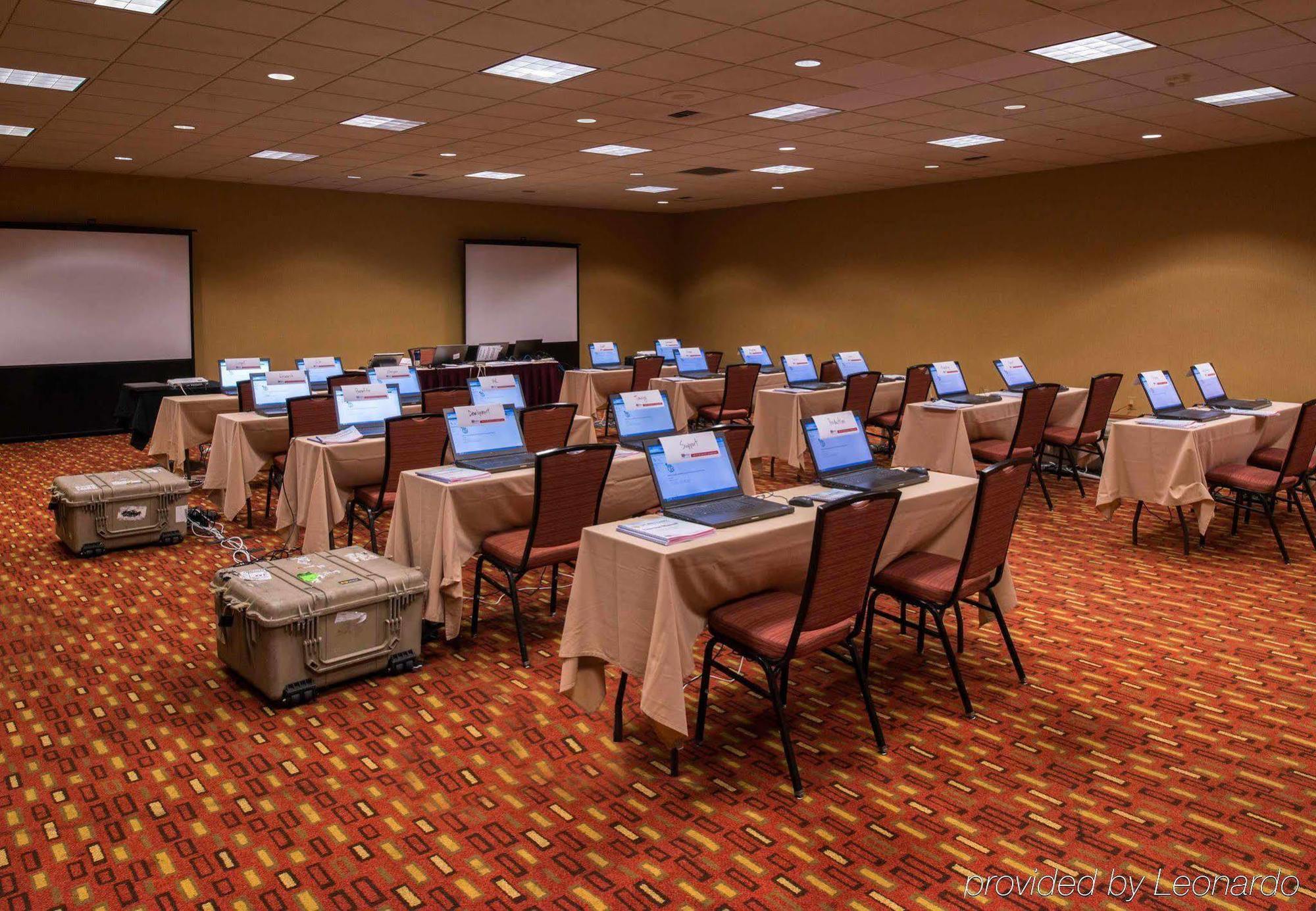 Courtyard By Marriott Oxnard/Ventura Hotel Ngoại thất bức ảnh