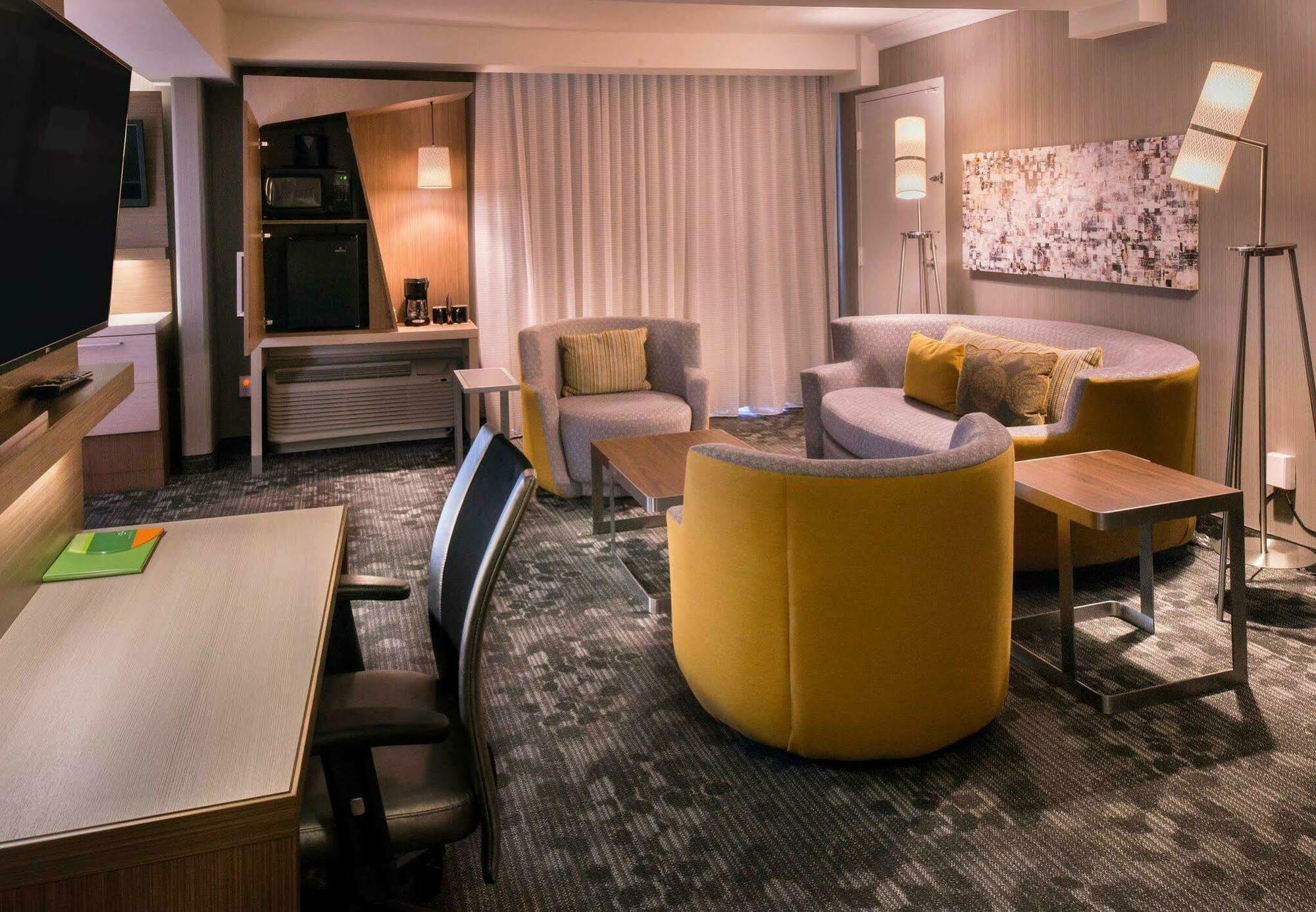 Courtyard By Marriott Oxnard/Ventura Hotel Ngoại thất bức ảnh
